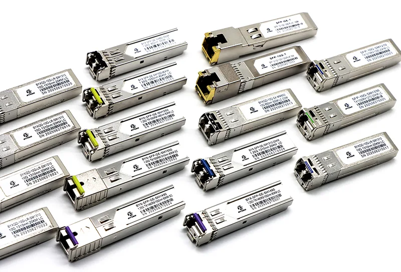 SFP互換性: シングルモードおよびマルチモード