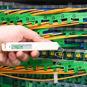 Como os limpadores de fibra óptica economizam US$ 10 mil