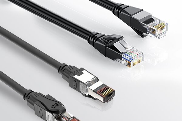 پچ کورد در مقابل کابل اترنت: یکسان یا متفاوت؟